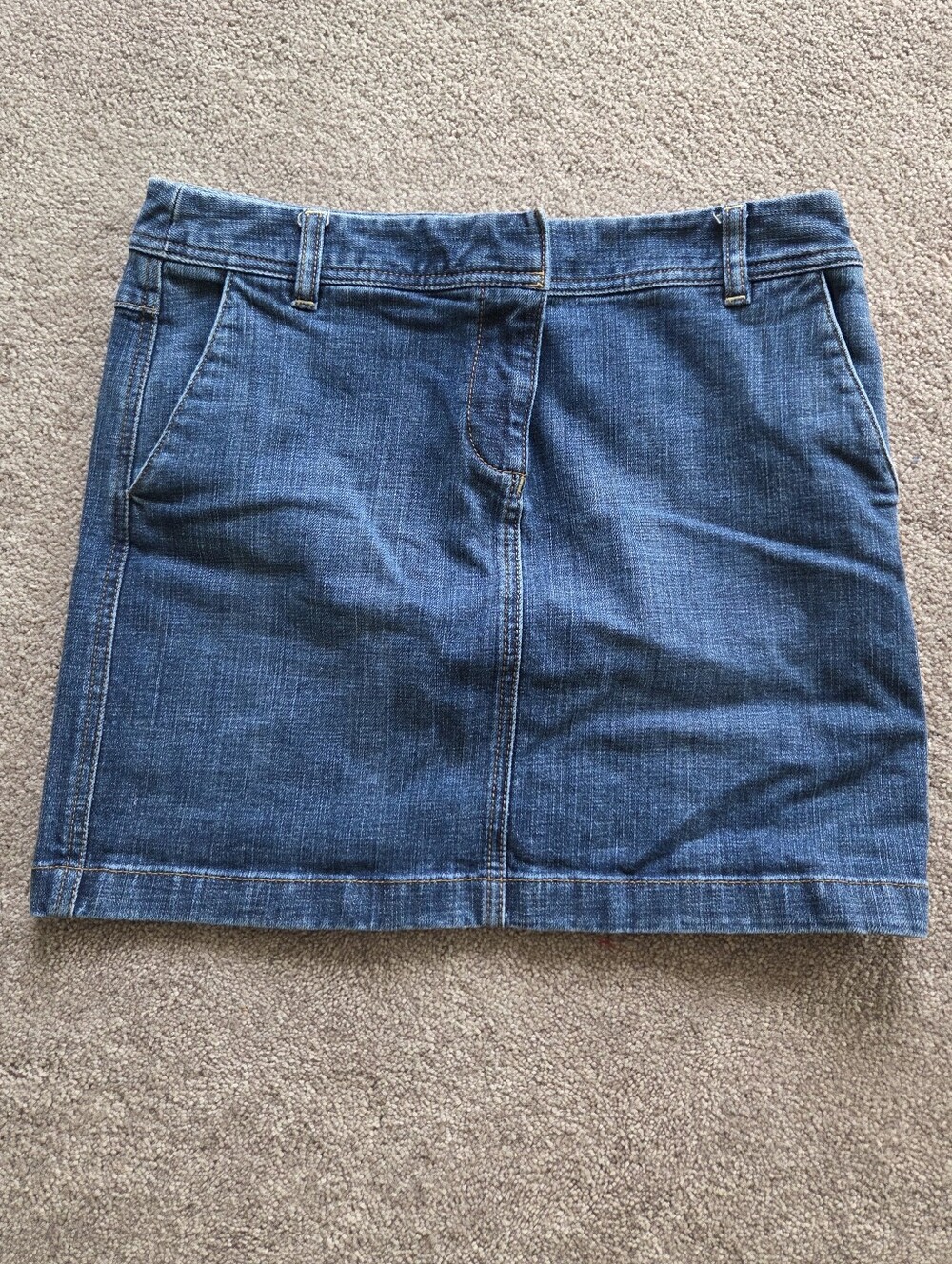 Casual Medium Wash Denim Skirt